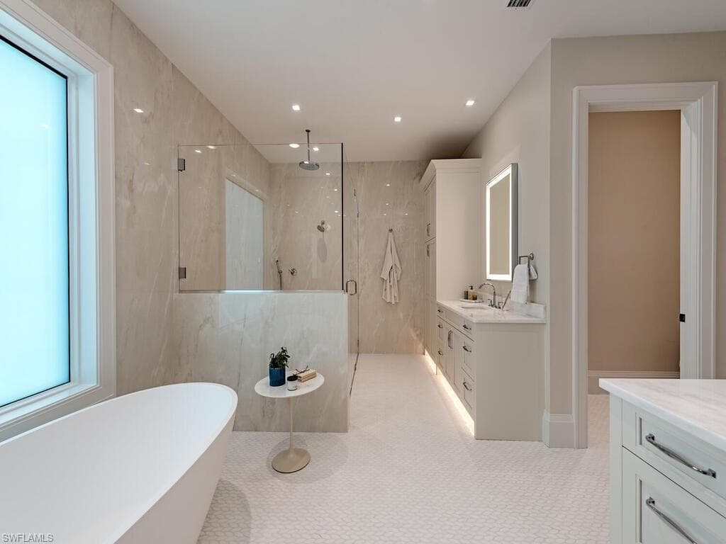 55 13th Ave S, Naples, FL 34102-12