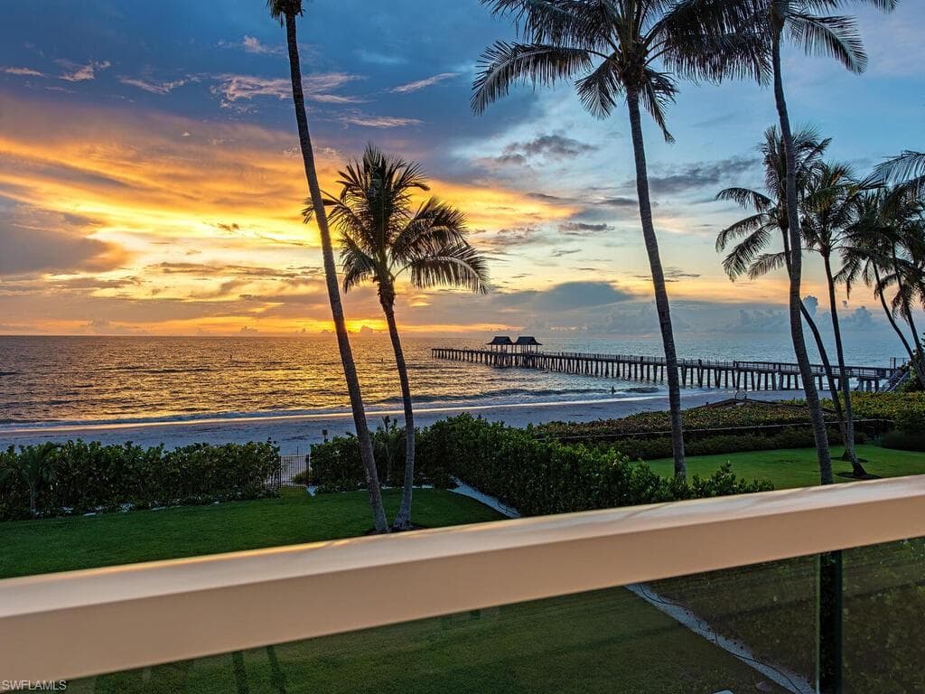 55 13th Ave S, Naples, FL 34102-1