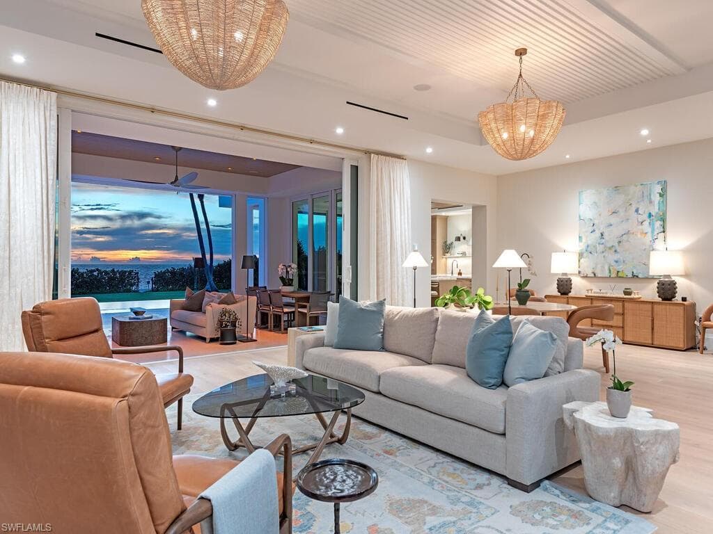 55 13th Ave S, Naples, FL 34102-4