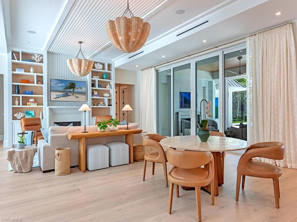 55 13th Ave S, Naples, FL 34102-5