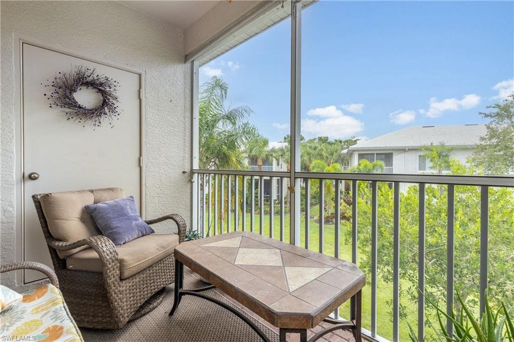1405 Sweetwater Cv 204, Naples, FL 34110-30