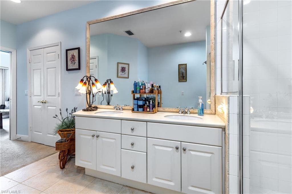 1405 Sweetwater Cv 204, Naples, FL 34110-7