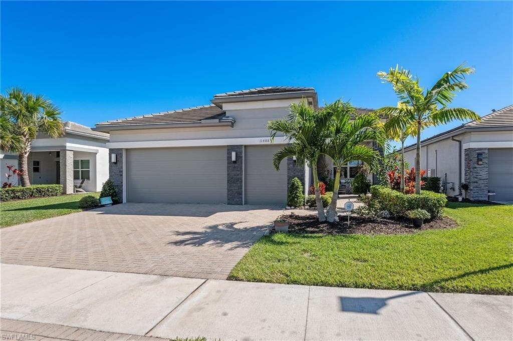 11488 Coronado Way, Naples, FL 34120-1