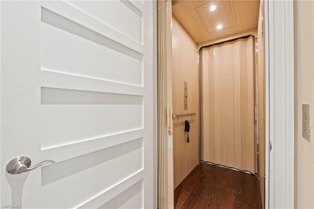 6553 Dominica Dr 202, Naples, FL 34113-31