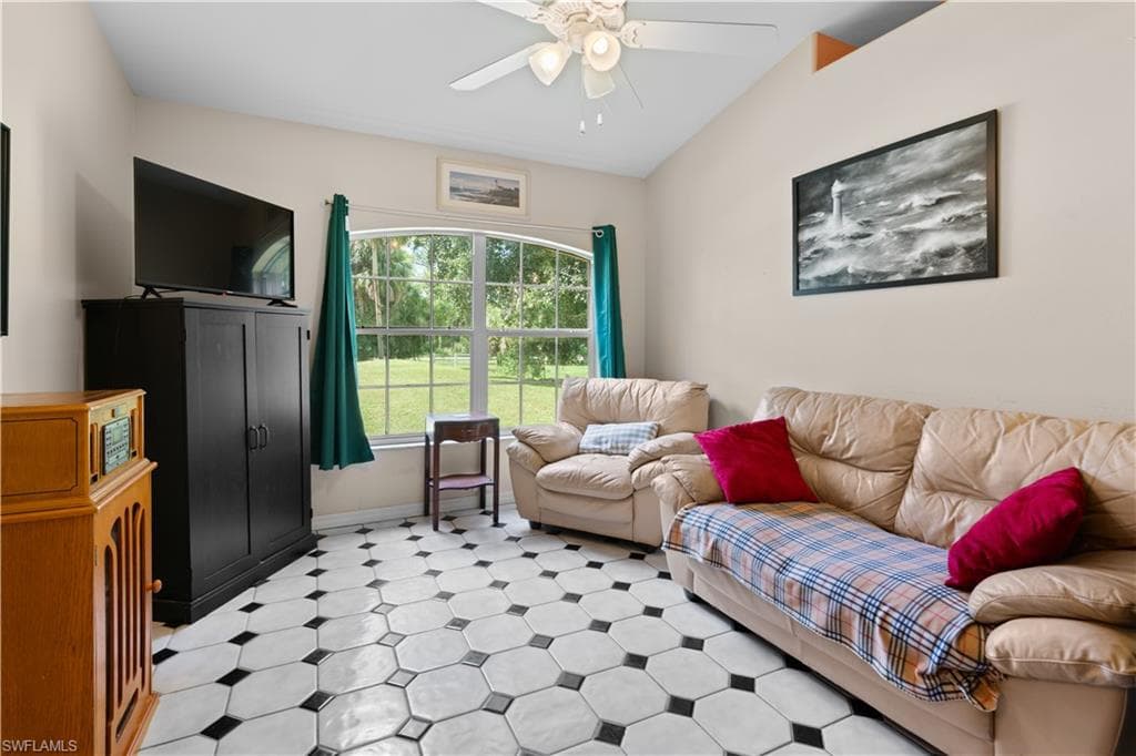 540 7th St SW, Naples, FL 34117-12