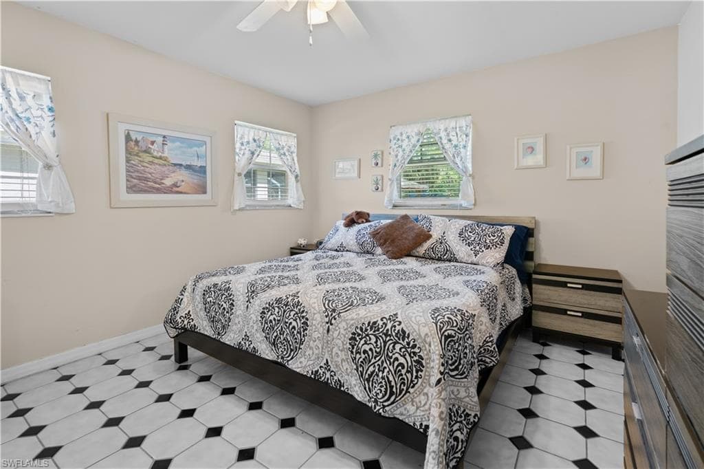 540 7th St SW, Naples, FL 34117-14