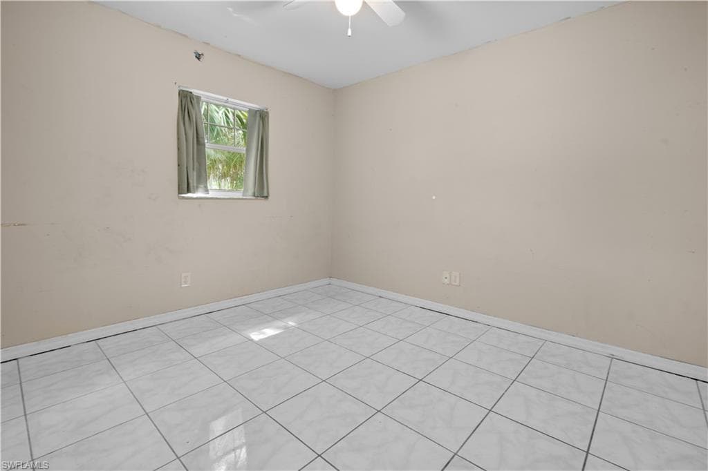 540 7th St SW, Naples, FL 34117-20