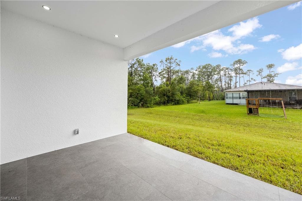3905 Sunset Rd, Lehigh Acres, FL 33971-28