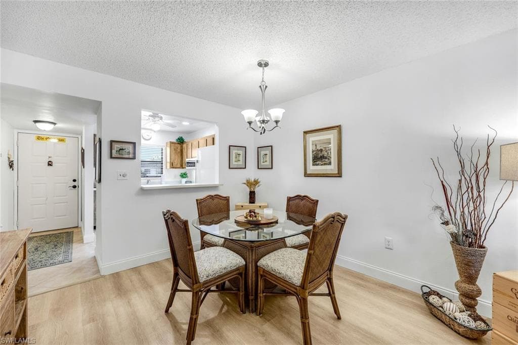 4186 27th Ct SW 204, Naples, FL 34116-5