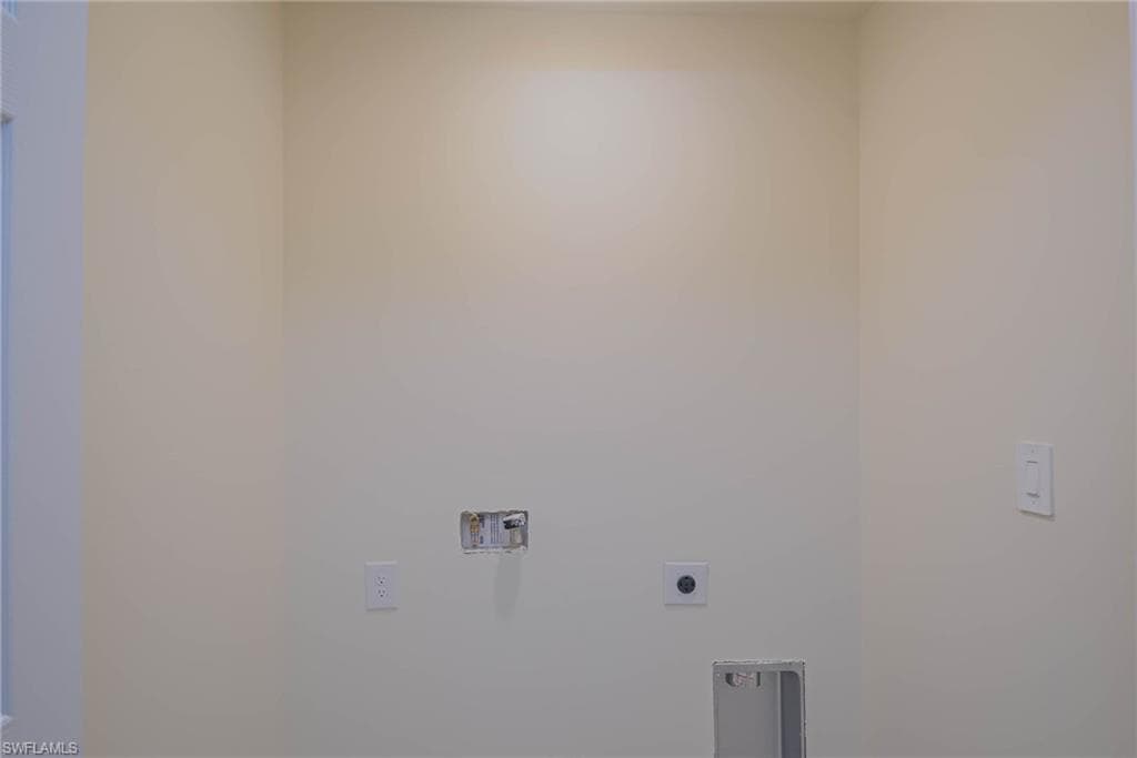 2120 French St, Fort Myers, FL 33916-6