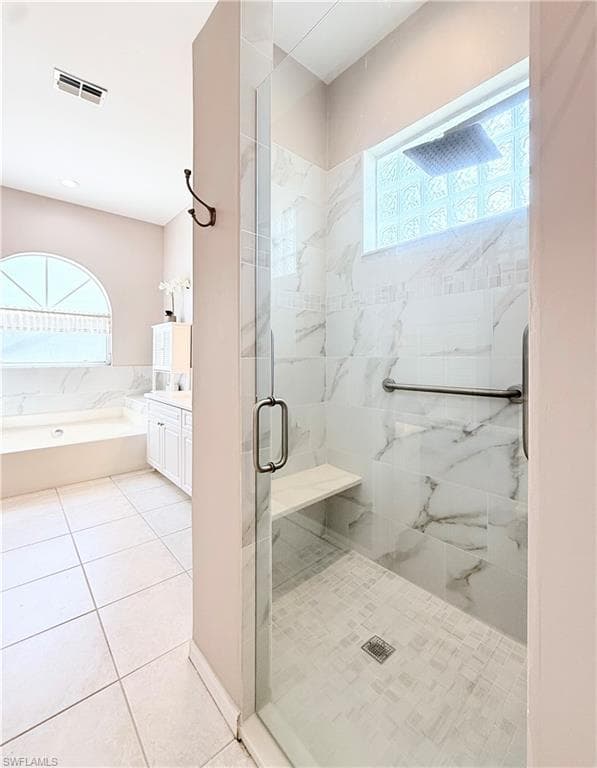 8744 Naples Heritage Dr E28, Naples, FL 34112-19