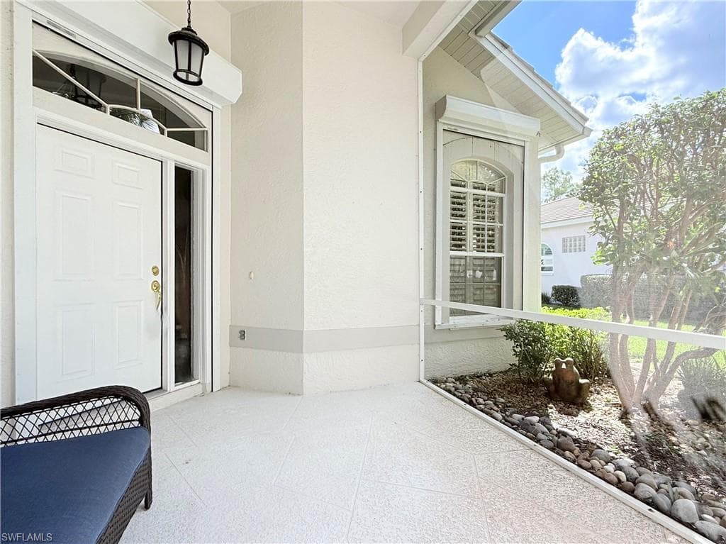 8744 Naples Heritage Dr E28, Naples, FL 34112-4