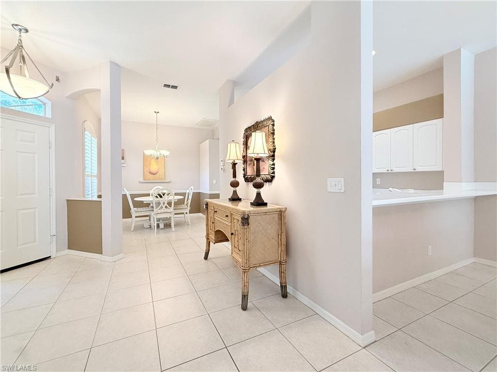 8744 Naples Heritage Dr E28, Naples, FL 34112-5