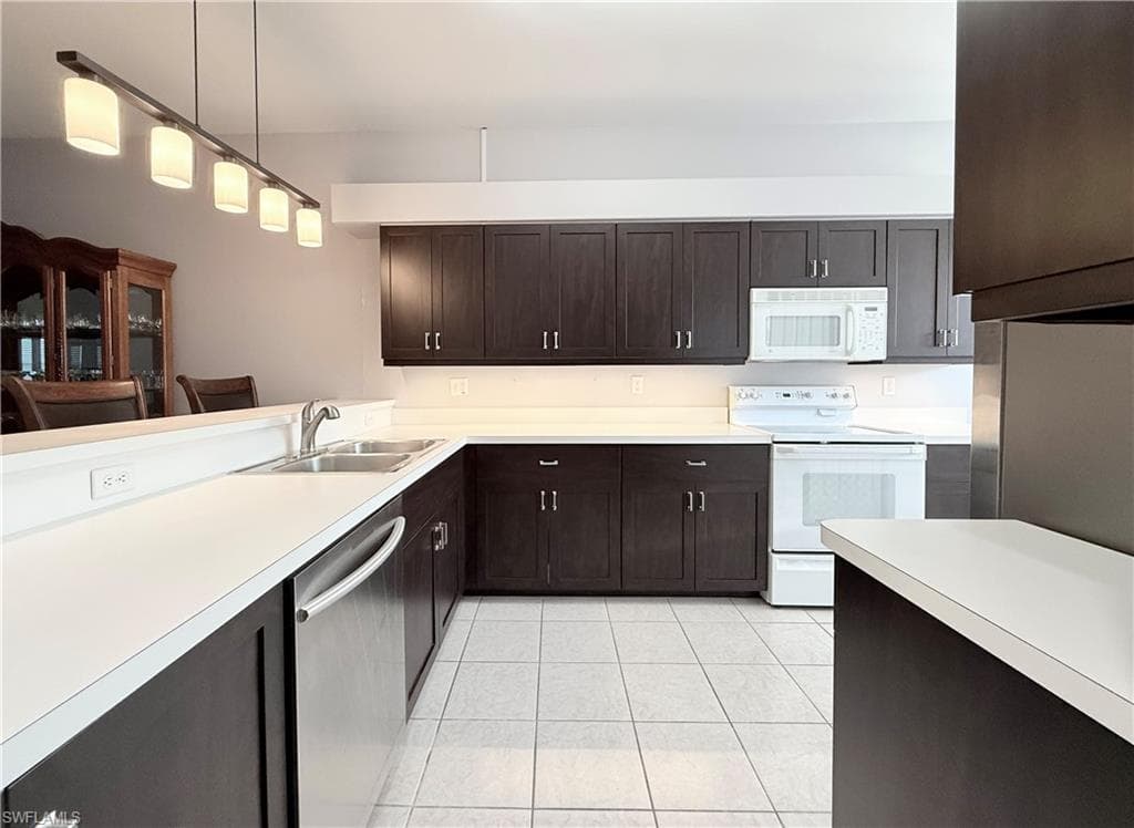 8555 Naples Heritage Dr 238, Naples, FL 34112-2