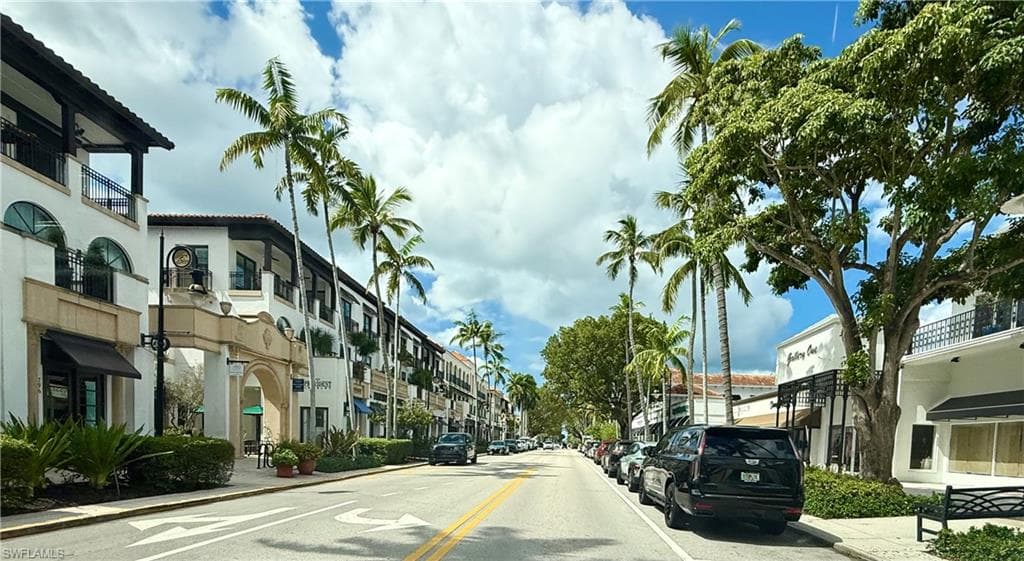 8555 Naples Heritage Dr 238, Naples, FL 34112-38