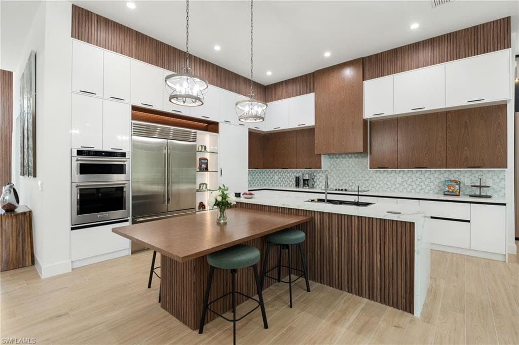 7040 Sable Ridge Ln, Naples, FL 34109-16