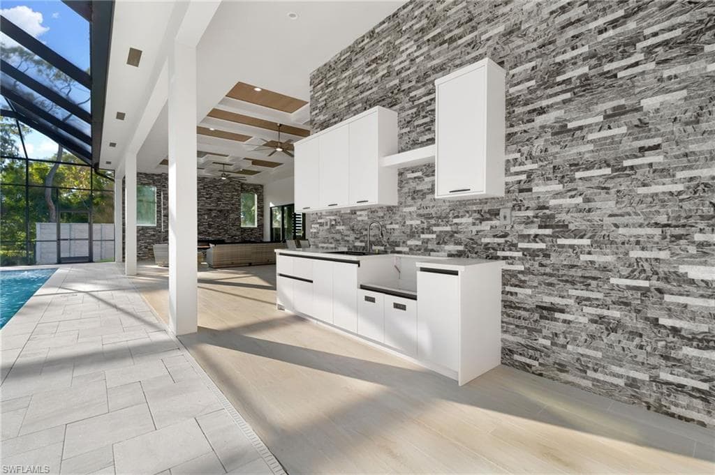 7040 Sable Ridge Ln, Naples, FL 34109-25