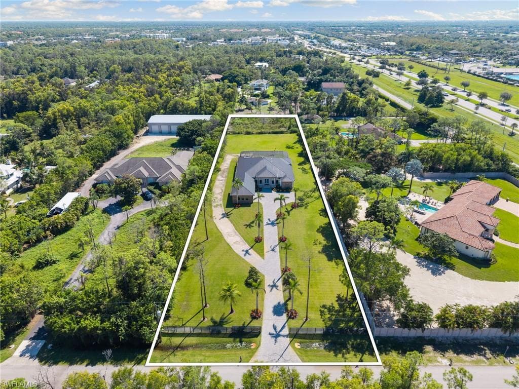 7040 Sable Ridge Ln, Naples, FL 34109-48