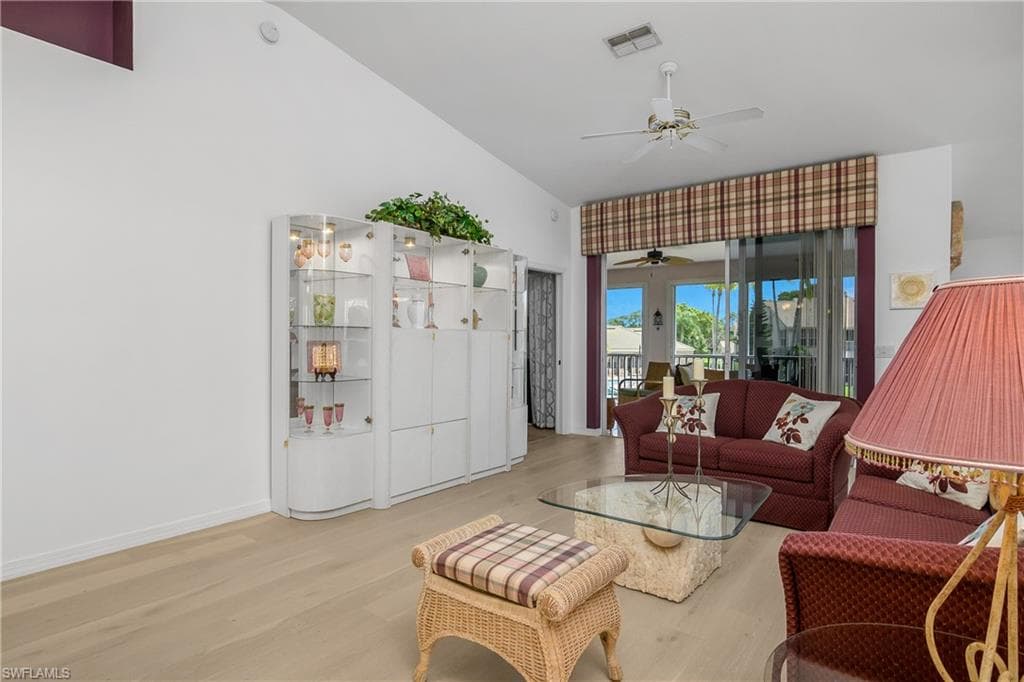 5643 Sandlewood Ct 2004, Naples, FL 34110-11