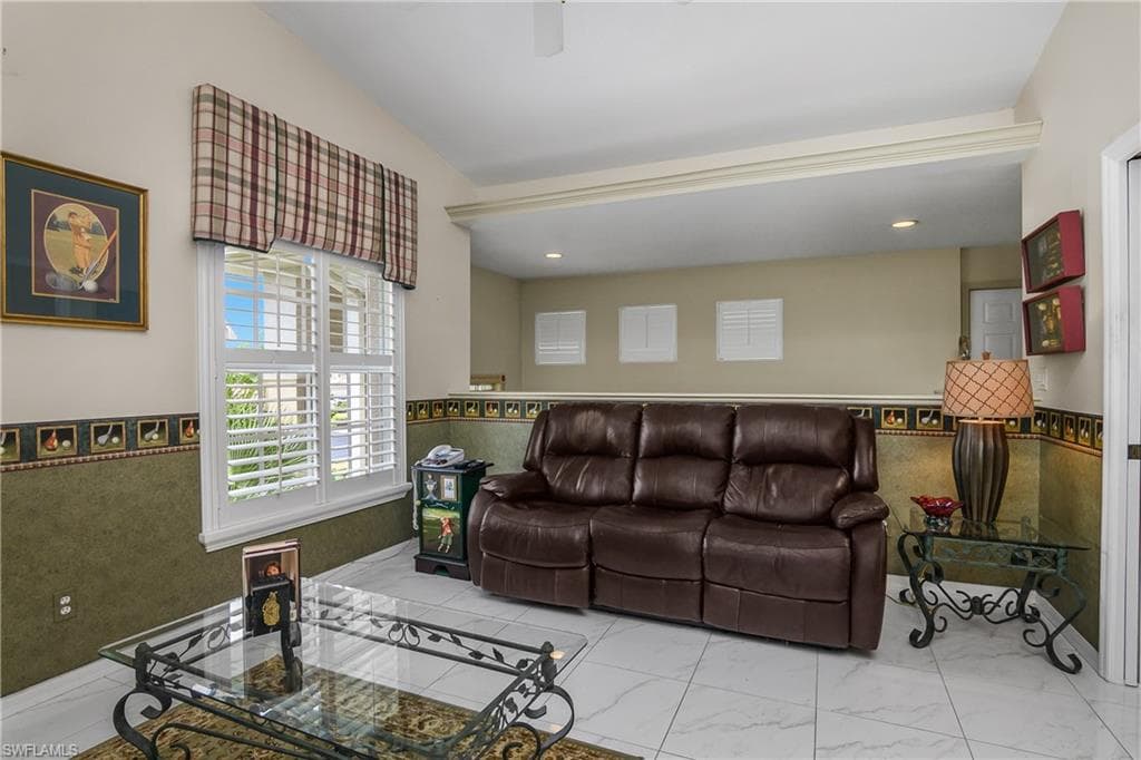 5643 Sandlewood Ct 2004, Naples, FL 34110-22
