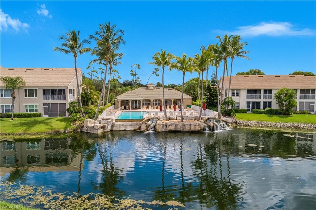 5643 Sandlewood Ct 2004, Naples, FL 34110-33