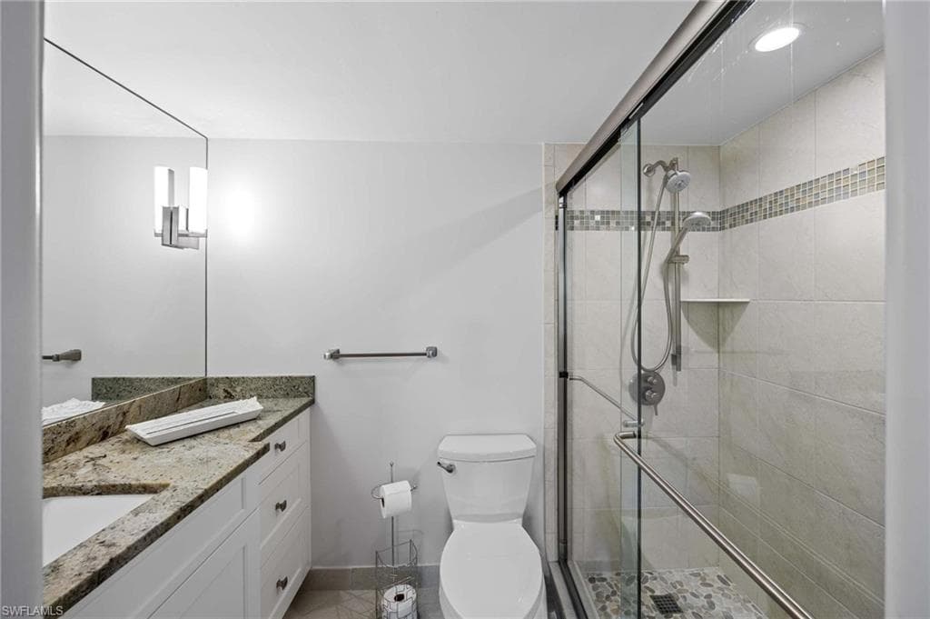 1222 Gordon Dr 15, Naples, FL 34102-15