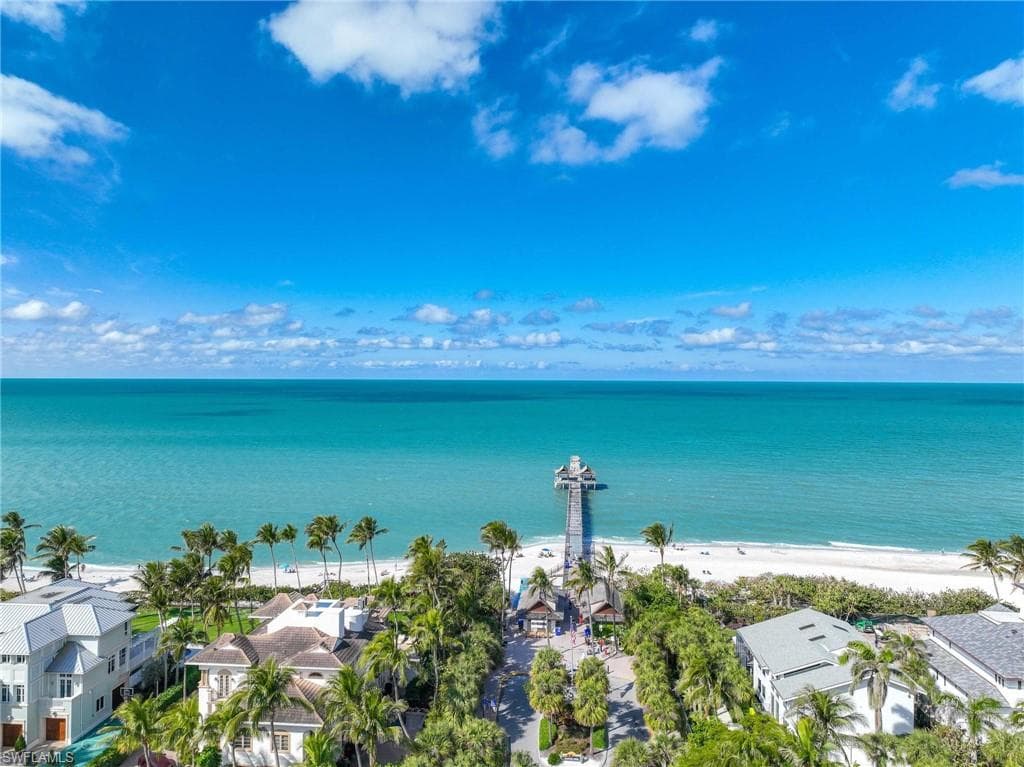 1222 Gordon Dr 15, Naples, FL 34102-24
