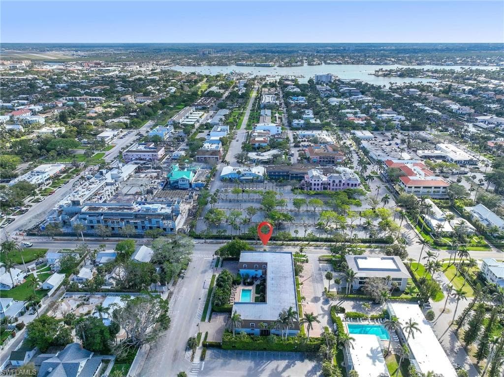 1222 Gordon Dr 15, Naples, FL 34102-32
