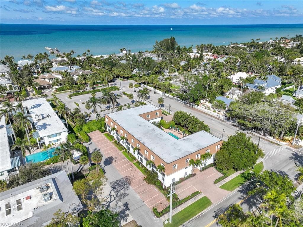 1222 Gordon Dr 15, Naples, FL 34102-36