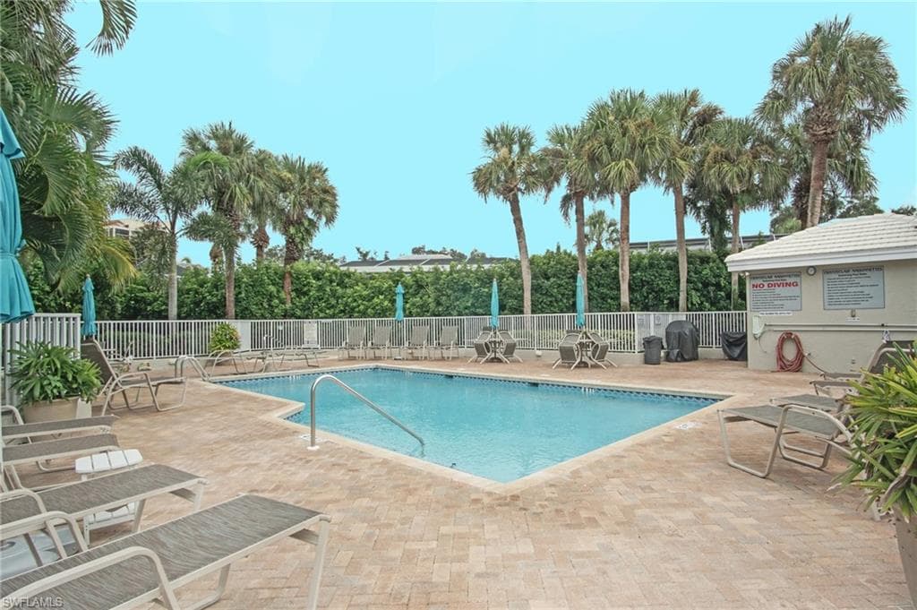 5895 Chanteclair Dr 126, Naples, FL 34108-20