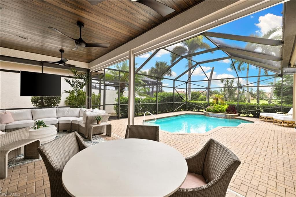 6064 Fairway Ct, Naples, FL 34110-17