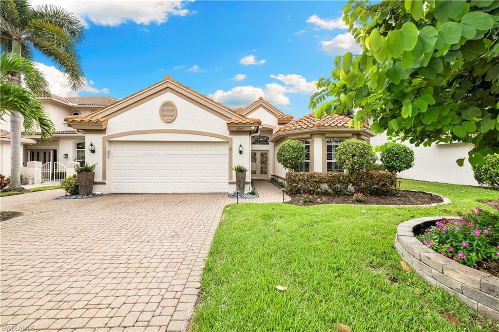 6064 Fairway Ct, Naples, FL 34110-39