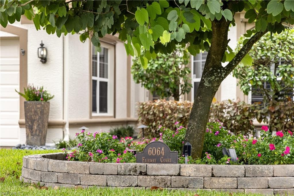 6064 Fairway Ct, Naples, FL 34110-40