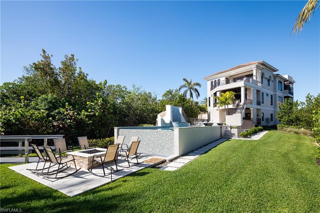 171 Topanga Dr, Bonita Springs, FL 34134-19