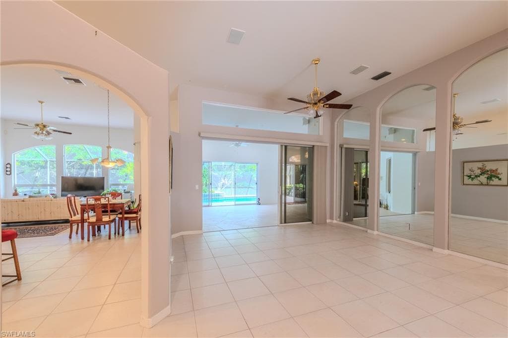 2136 Harlans Run, Naples, FL 34105-9