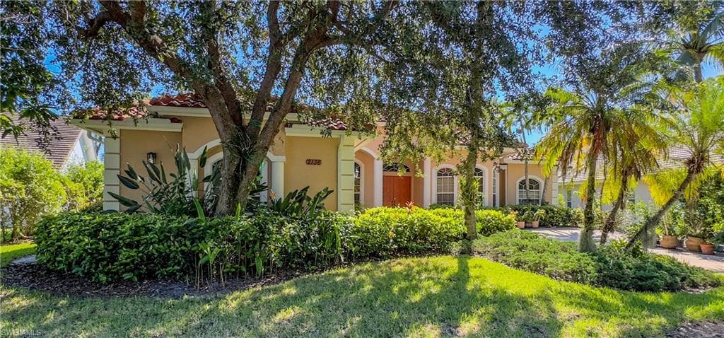 2136 Harlans Run, Naples, FL 34105-38
