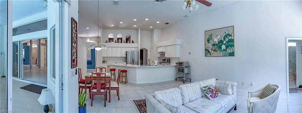 2136 Harlans Run, Naples, FL 34105-7