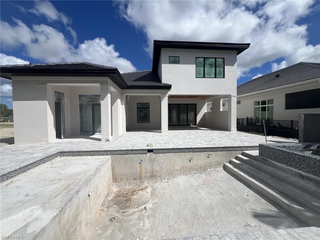 6642 Palisades Ave, Naples, FL 34109-2