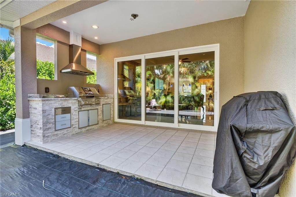 2769 Linda Dr, Naples, FL 34112-34