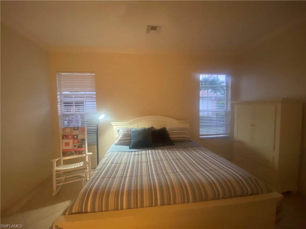 9937 Ortega Ln, Bonita Springs, FL 34135-34