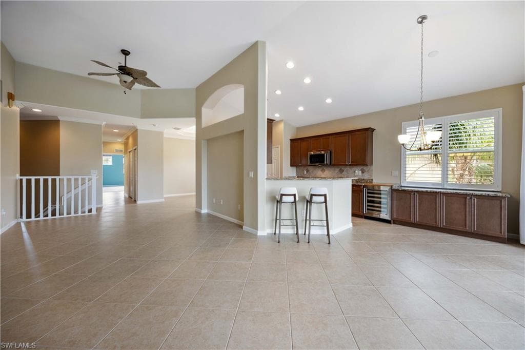 6630 Alden Woods Cir 201, Naples, FL 34113-9