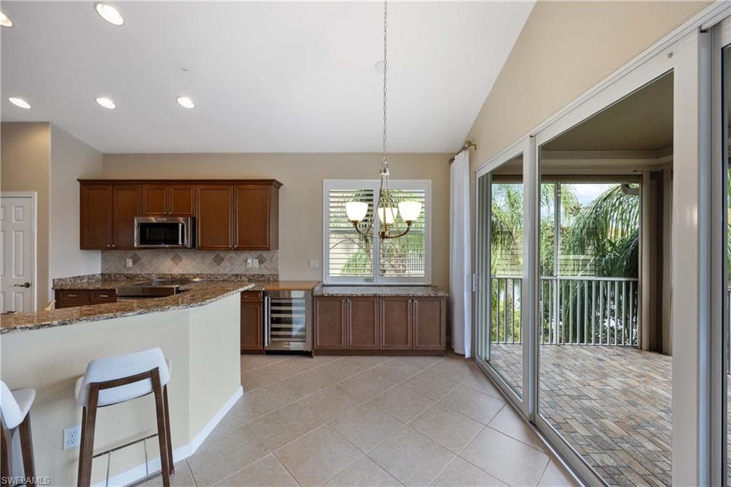 6630 Alden Woods Cir 201, Naples, FL 34113-10