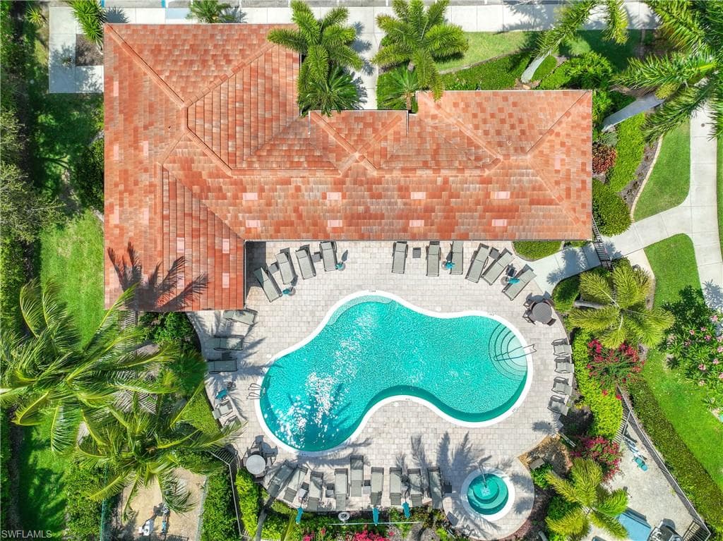 6630 Alden Woods Cir 201, Naples, FL 34113-34