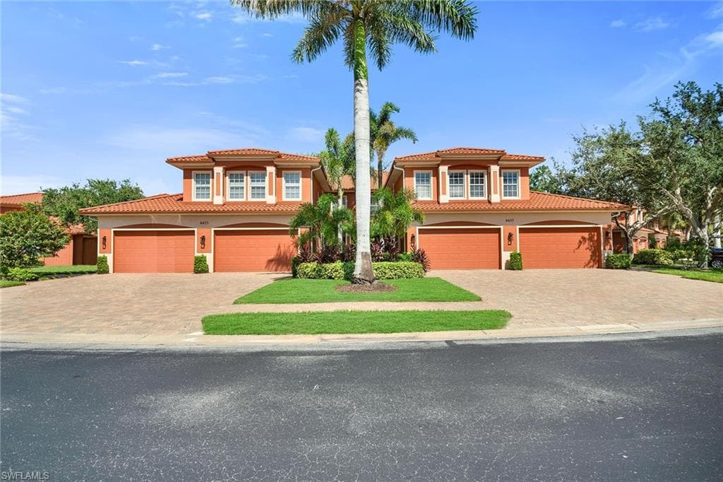 6433 Legacy Cir 1301, Naples, FL 34113-36