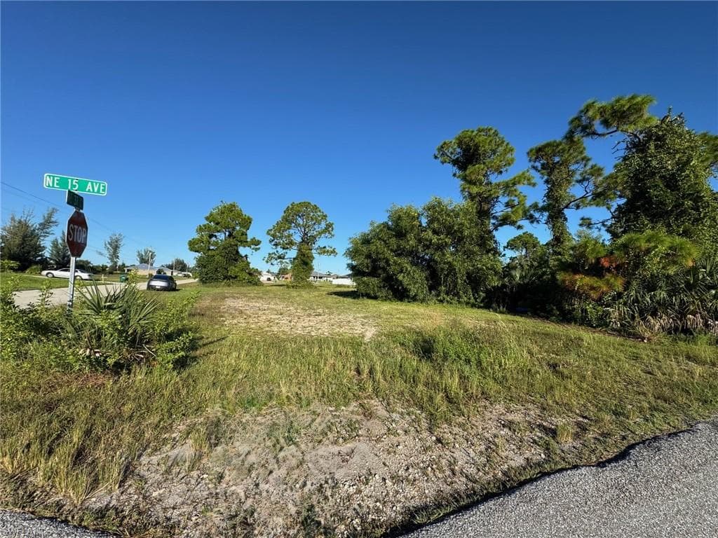 1429 37th St, Cape Coral, FL 33909-3