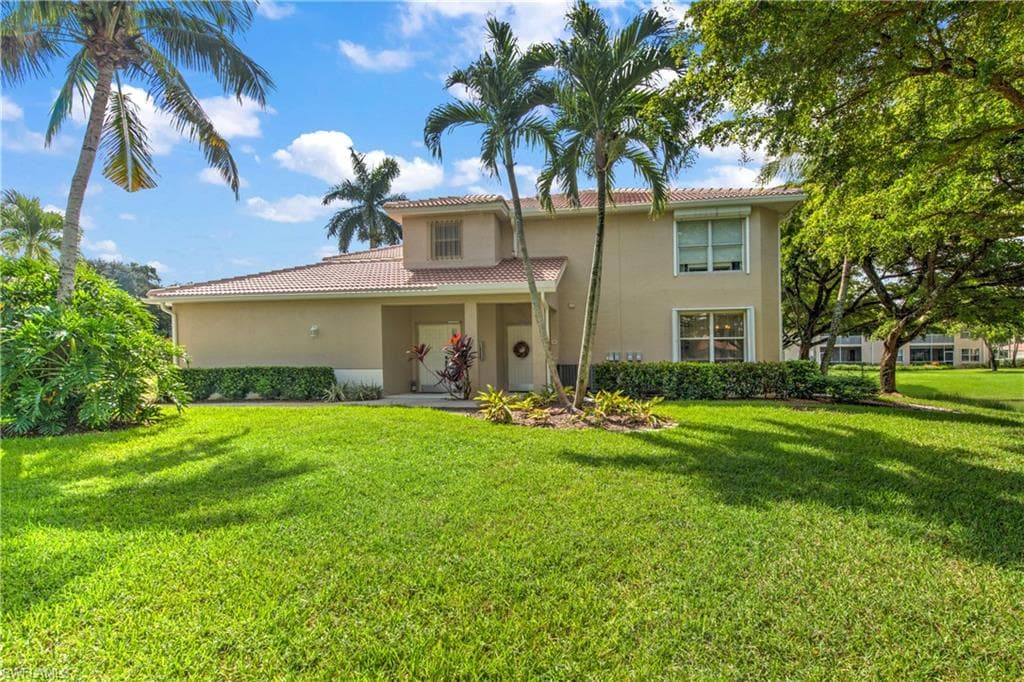 343 Dover Pl A104, Naples, FL 34104-8