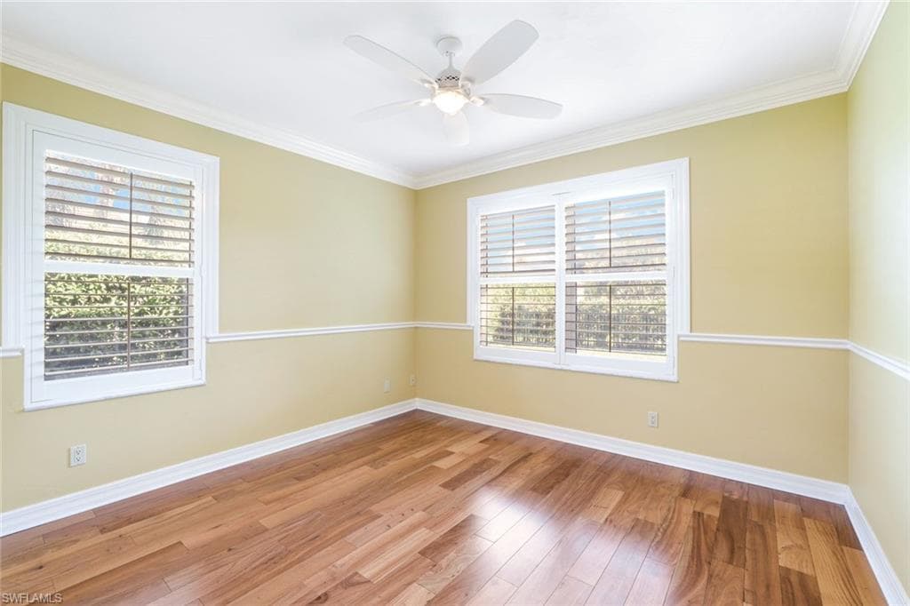 2032 Castle Garden Ln, Naples, FL 34110-22