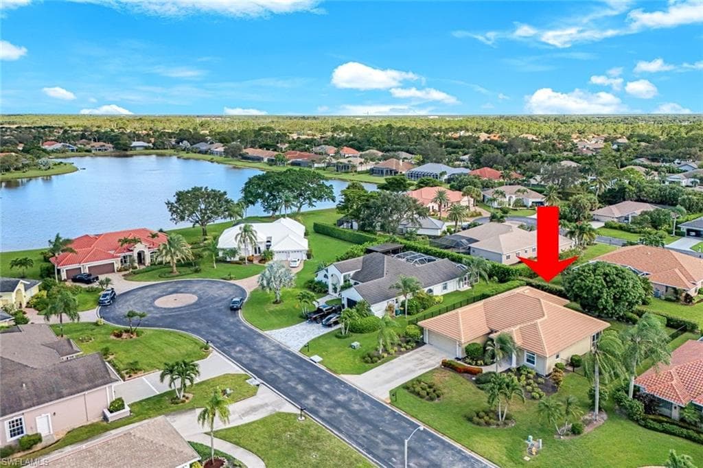 2032 Castle Garden Ln, Naples, FL 34110-27