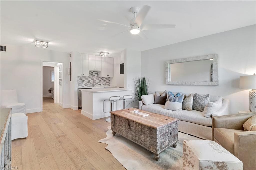 421 12th Ave S A3, Naples, FL 34102-1