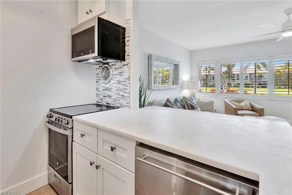 421 12th Ave S A3, Naples, FL 34102-3